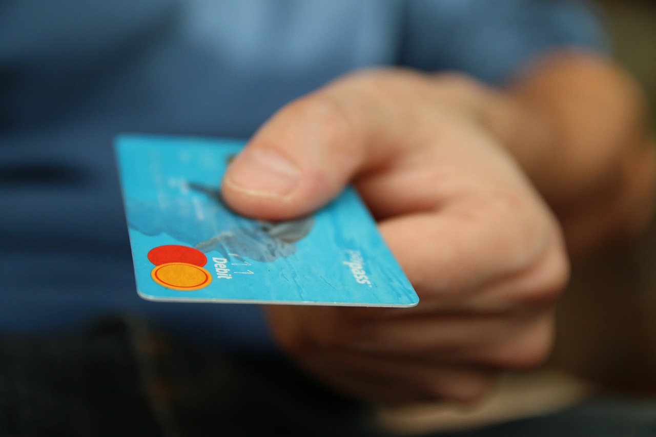 クレジットカードのポイント二重取りを実現する方法は？