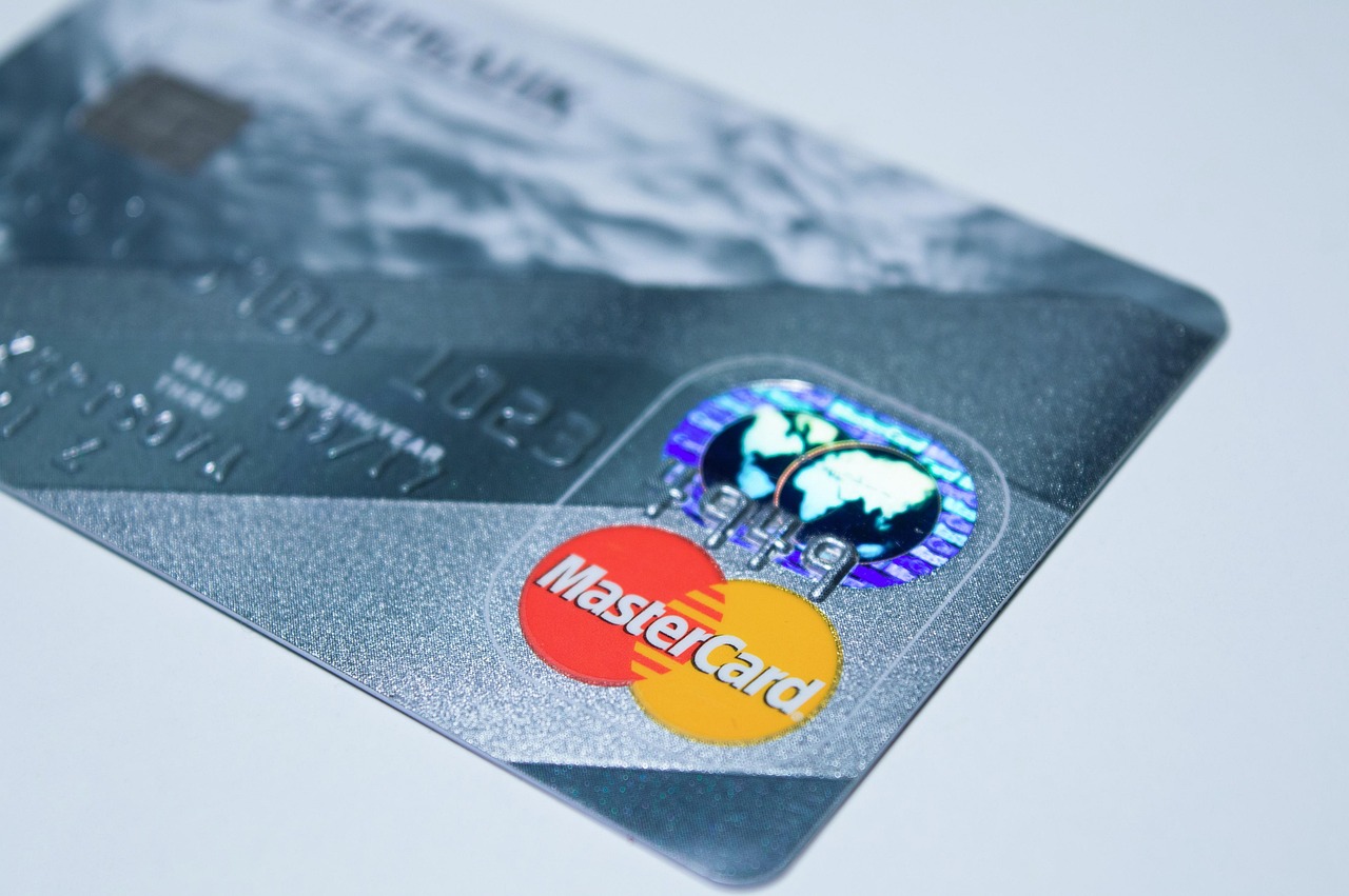 電気料金の支払い方法としてクレジットカードはどのように利用できる？