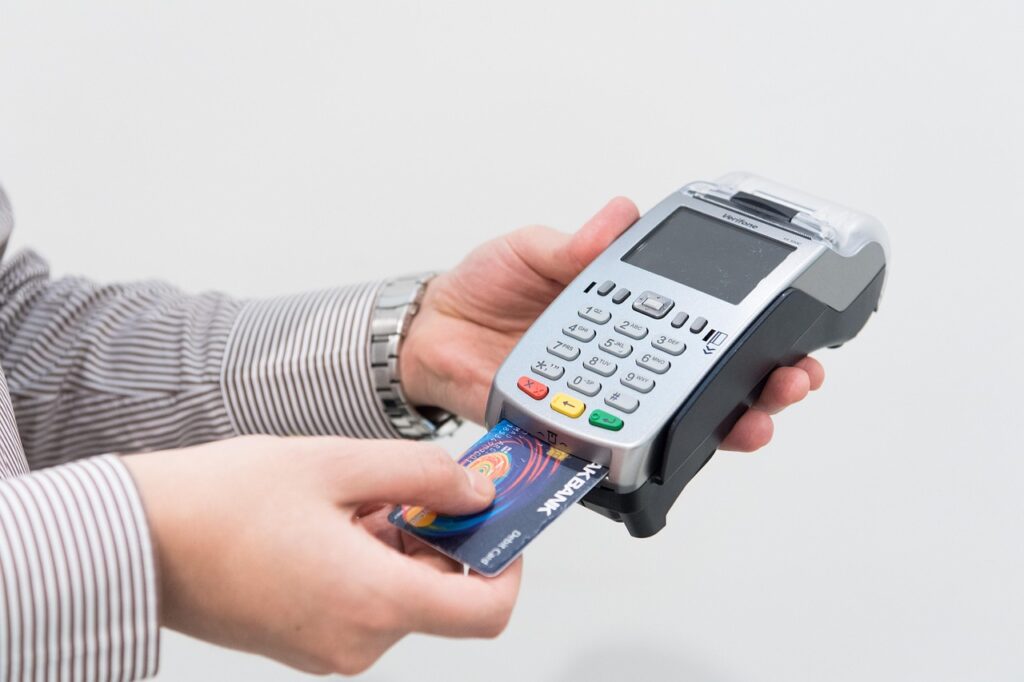 一人暮らしでクレジットカードが無くても大丈夫な理由は？