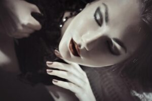 一人暮らし女性がクレジットカードの分割払いを利用する際のデメリットは？